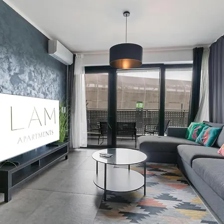 Lam Felidae - Ac - Balcony * Bratislava
