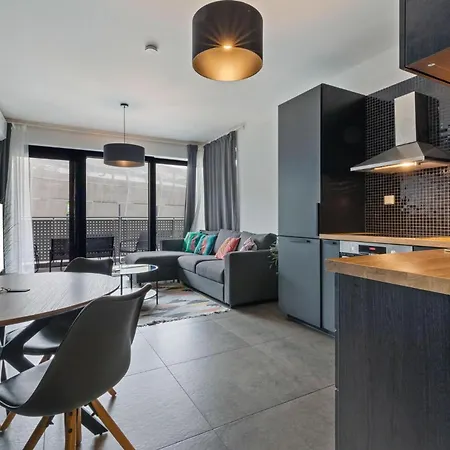 Lam Felidae - Ac - Balcony Apartment *