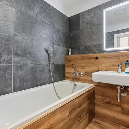 Lam Felidae - Ac - Balcony Apartamento Bratislava